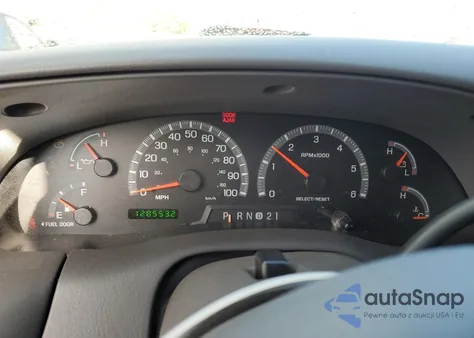 2000 Ford Expedition Xlt from USA, damaged, VIN 1FMPU16L4YLB83421